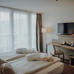 Alpenhotel Kaiserfels 4* 상트조한인티롤