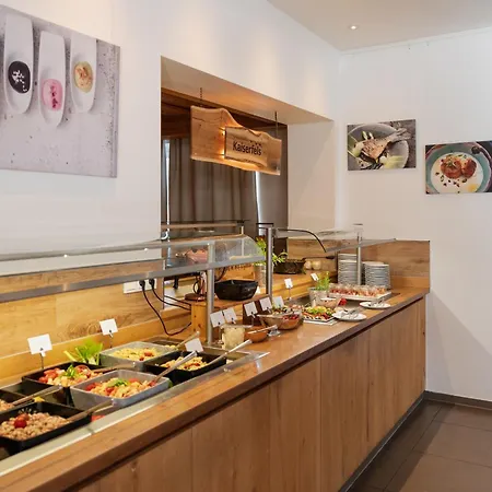 Alpenhotel Kaiserfels ホテル