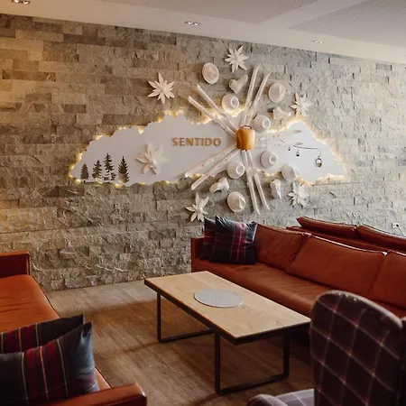 Alpenhotel Kaiserfels ホテル